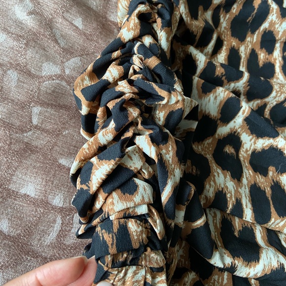 LEOPARD PRINT MINI DRESS - Picture 8 of 14